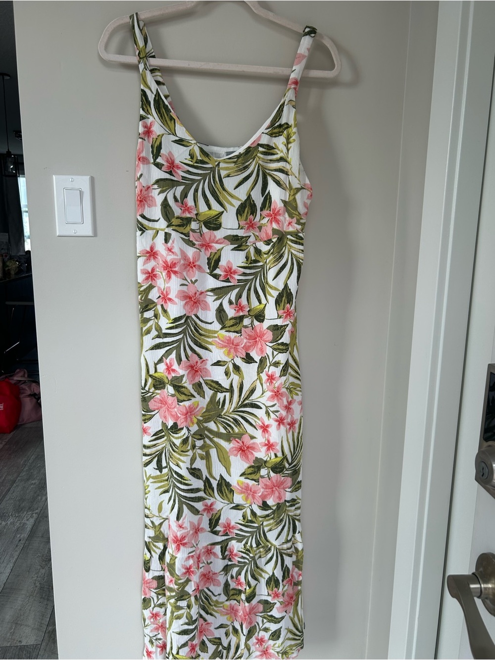 Hurley Pink Floral Maxi Slip Dress with Green Leaves